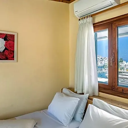 Regina 2* Skopelos