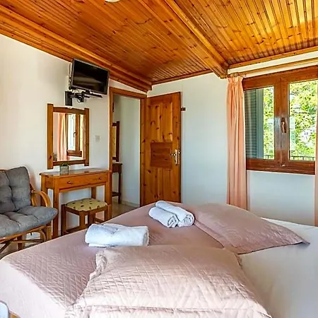 Regina Hotel Skopelos